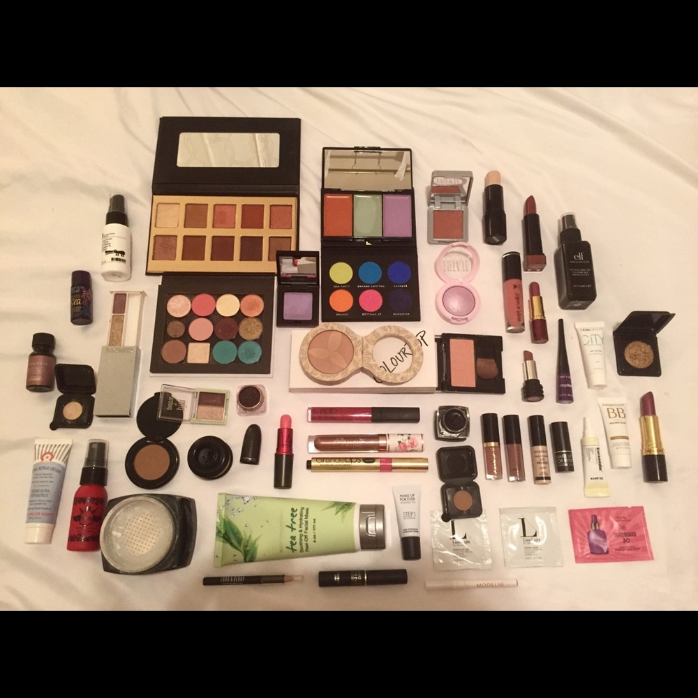 HUGE High end and drug store makeup bundle!